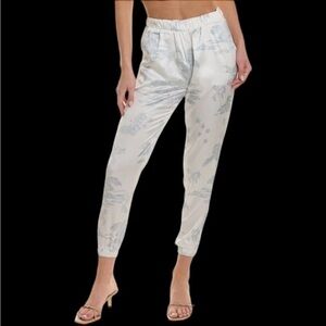 VINTAGE HAVANA silky pants with cinched leg. Casual, beachy, tropical pr…